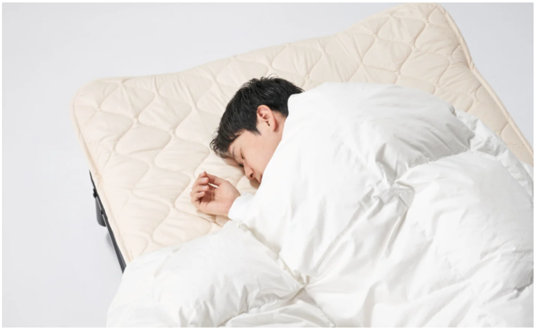 他では味わえない、軽さ・柔らかさ・安心感を兼ね備えたプレミアムクラウン羽毛布団