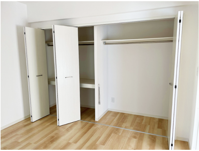 三つ折りマットレスの収納目安は？サイズ一覧と毎日たたむ人が知るべき選び方