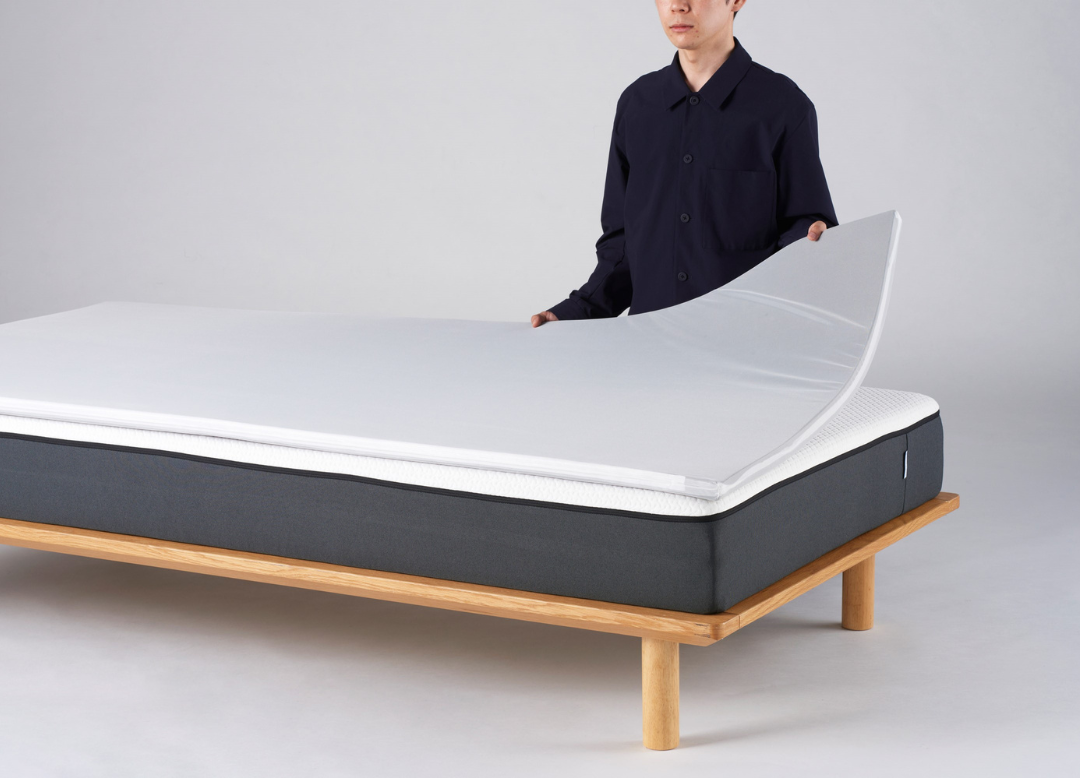 寝具を買い替えなくても、寝心地は変えられる。「マットレスプラス」で叶える、心地よい眠りの第一歩